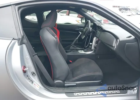 2016 Scion Fr-S из США, поврежденный, VIN JF1ZNAA15G8709594